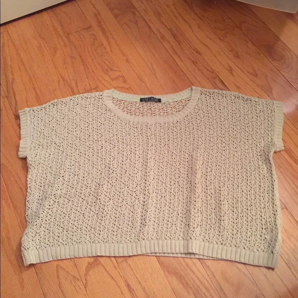 Nude knitted crop top
